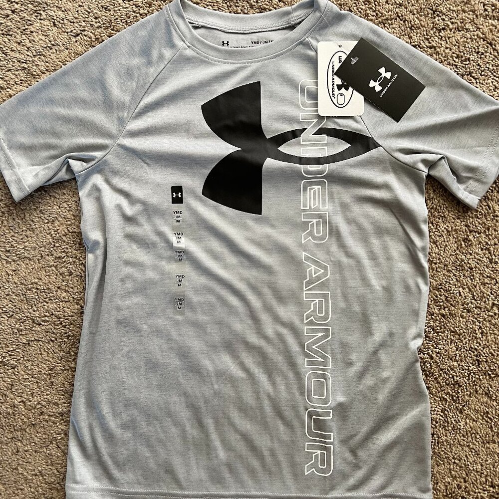 Boys loose fit Under Armour shirt
